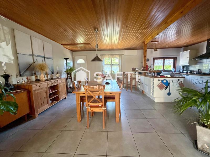 Maison - 150 m² - 6 pièces