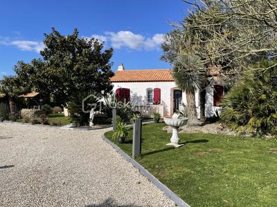 Maison - 183 m² - 7 pièces