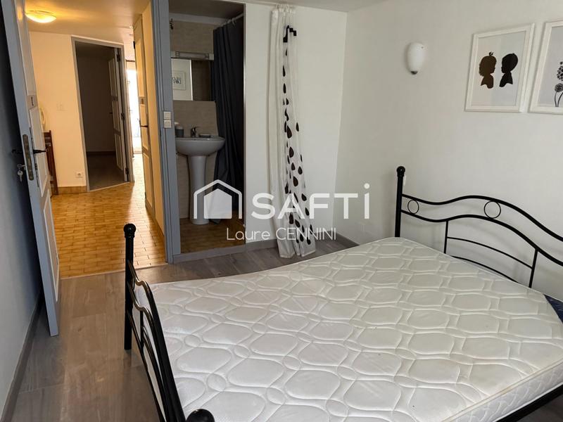 Maison - 448 m² - 15 pièces