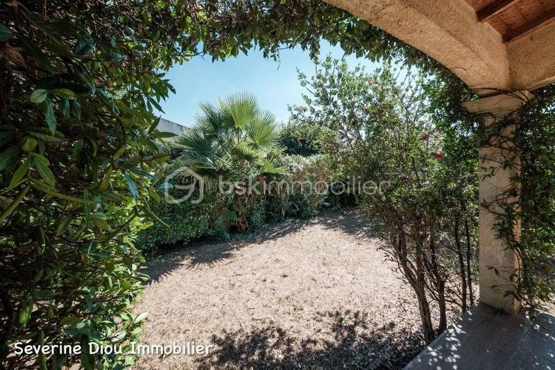 Maison traditionnelle - 97 m² - 5 pièces