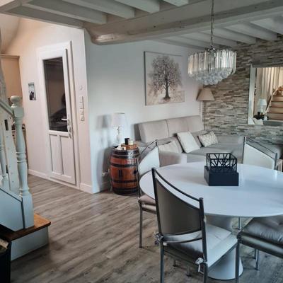 Maison - 90 m² - 4 pièces