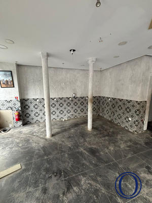 Local commercial - 135 m²