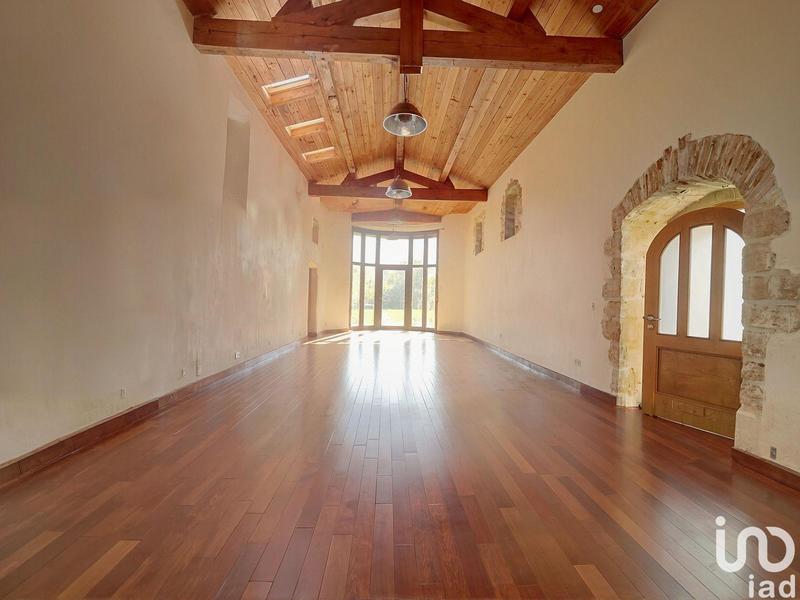 Local commercial - 1 828 m²