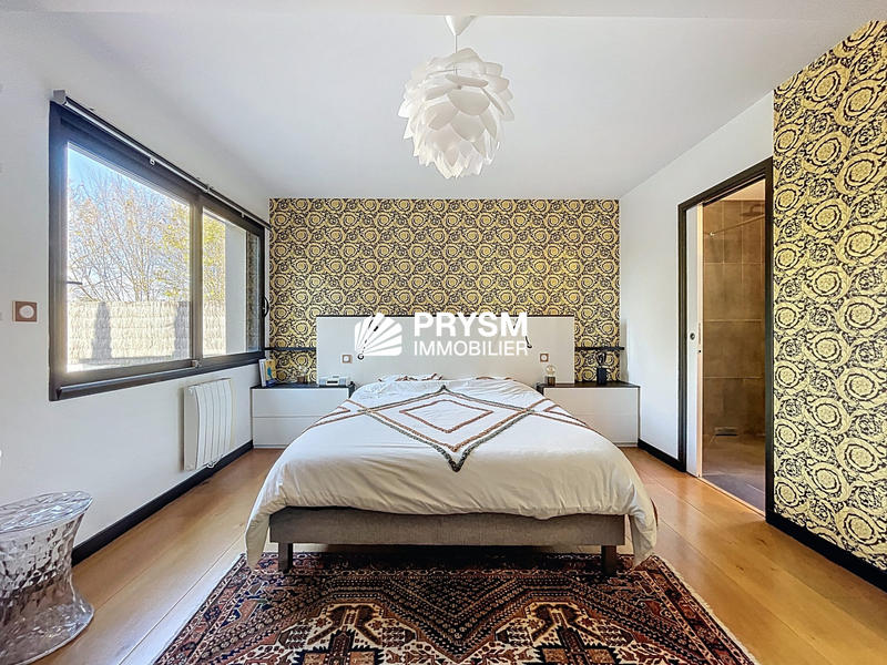 Maison contemporaine - 197 m² - 6 pièces