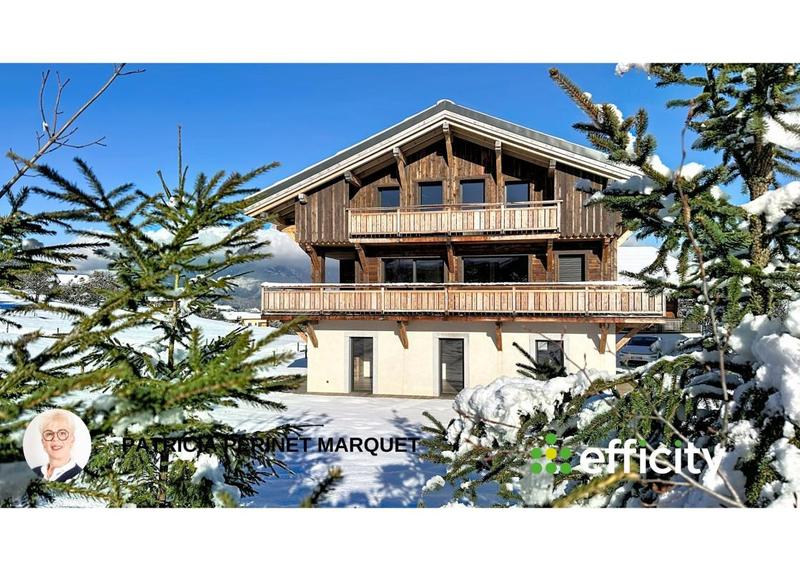 Maison - 216 m² - 7 pièces