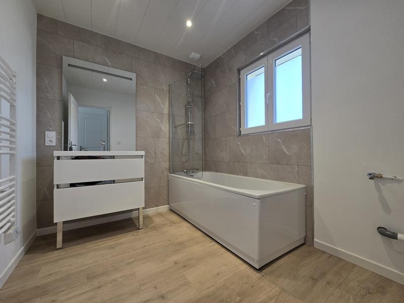 Maison - 64 m² - 4 pièces