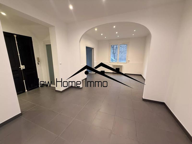 Appartement - 82 m² - 3 pièces