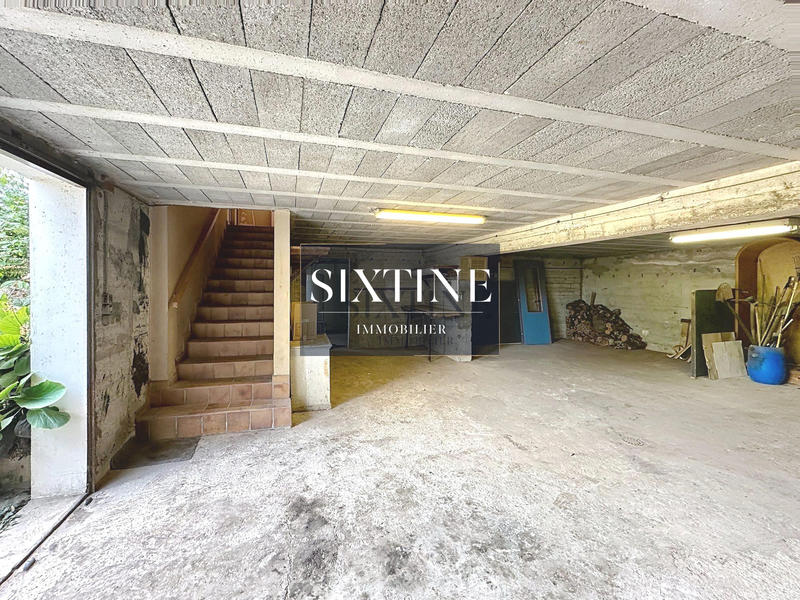 Maison - 186 m² - 8 pièces