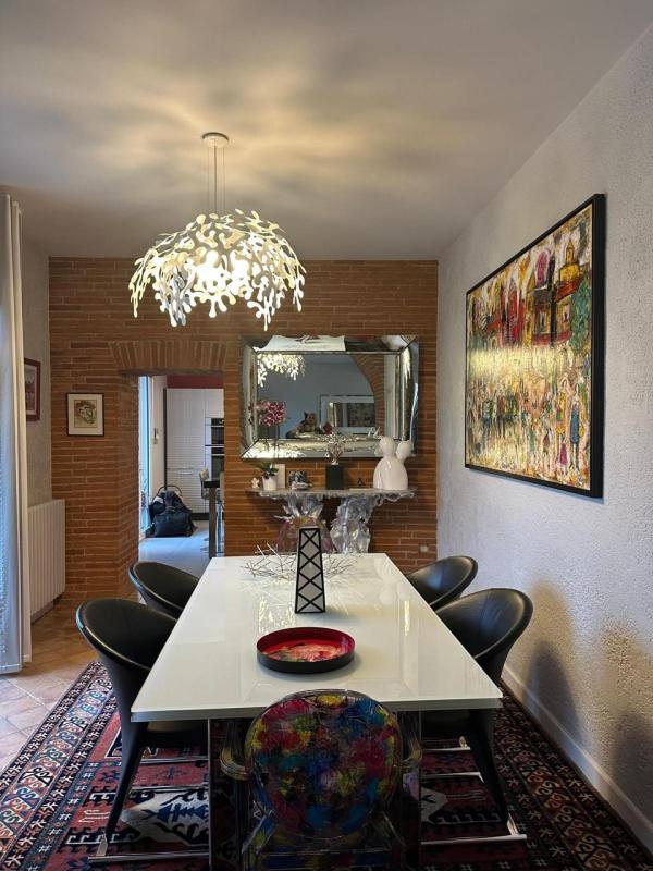 Maison - 481 m² - 10 pièces