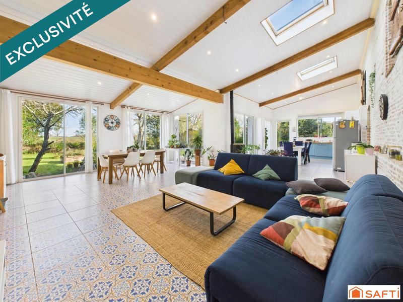 Maison - 210 m² - 8 pièces