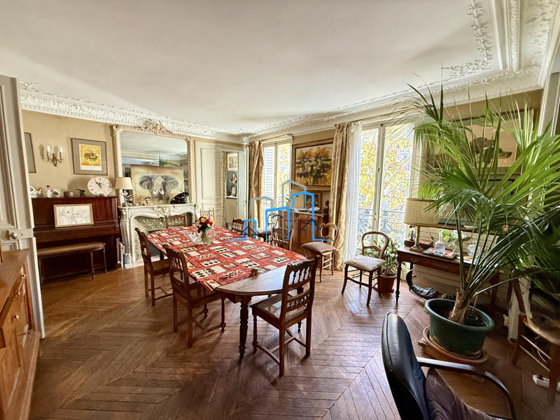 Appartement - 125 m² - 5 pièces