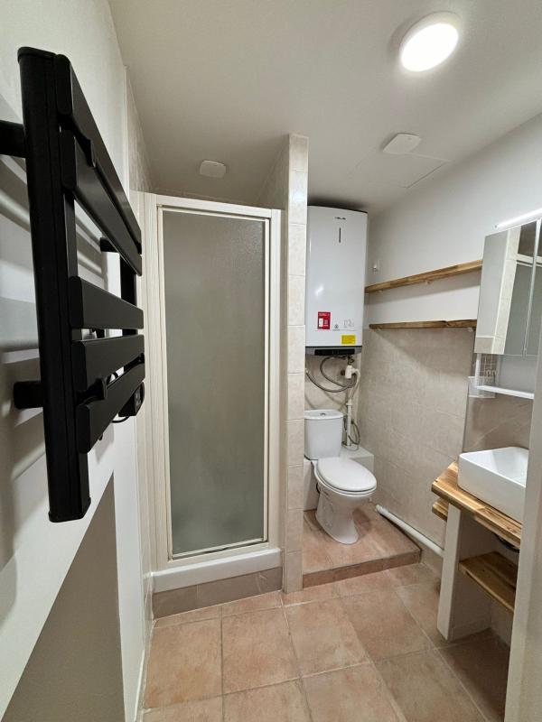 Studio - 25 m² - 1 pièce