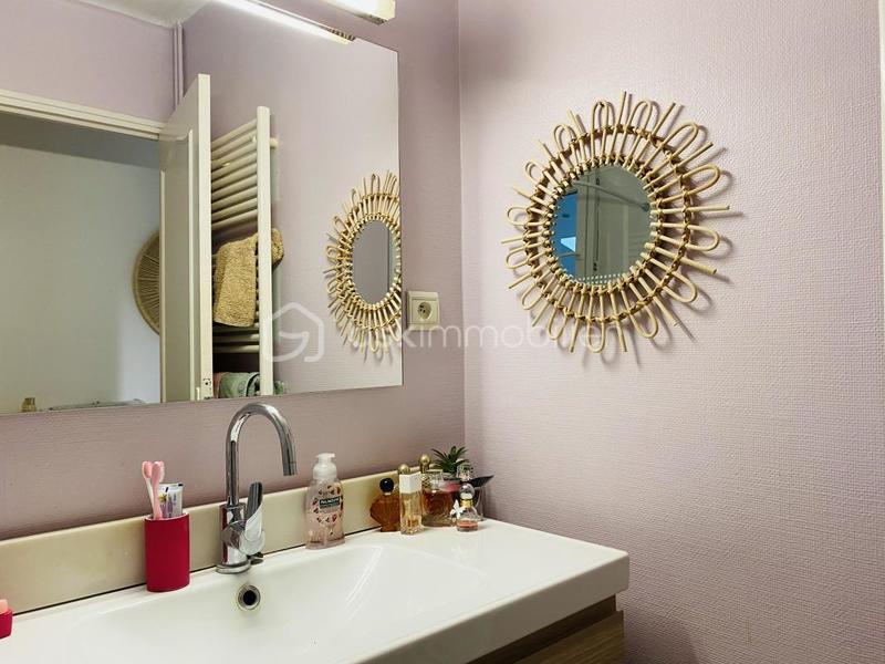 Maison traditionnelle - 190 m² - 7 pièces