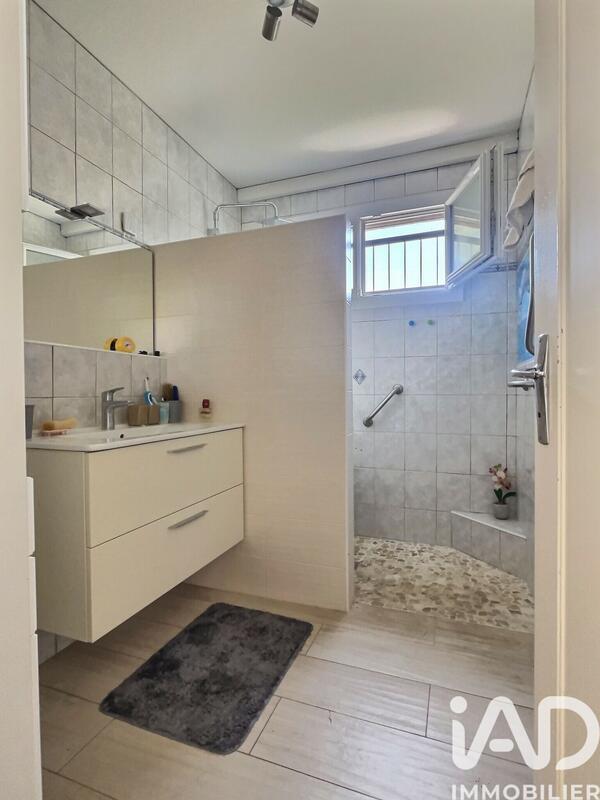 Appartement - 98 m² - 4 pièces