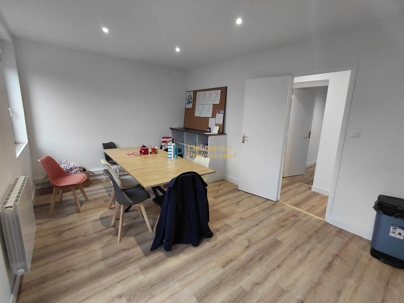 Local d'activités - 240 m²