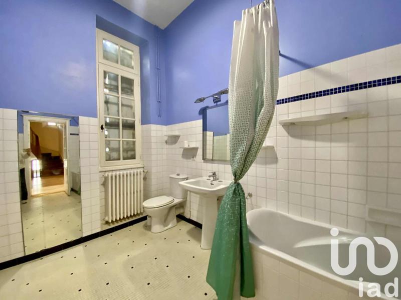 Maison - 300 m² - 10 pièces