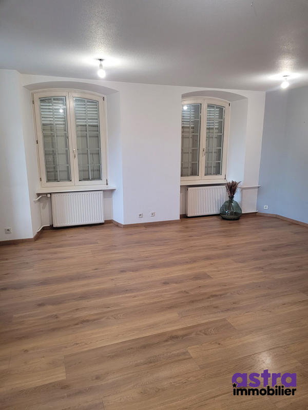 Appartement - 80 m² - 3 pièces
