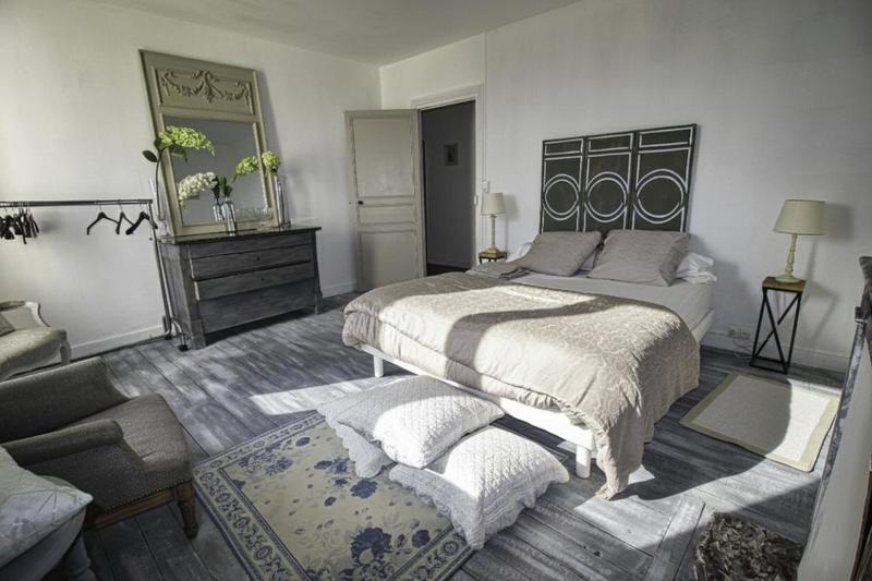 Propriété - 291 m² - 15 pièces