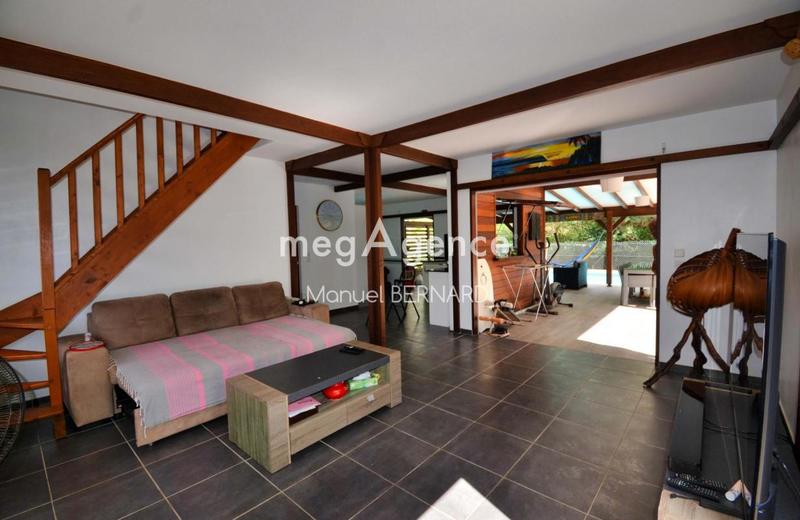 Villa - 215 m² - 7 pièces