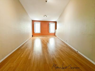 Appartement - 69 m² - 4 pièces