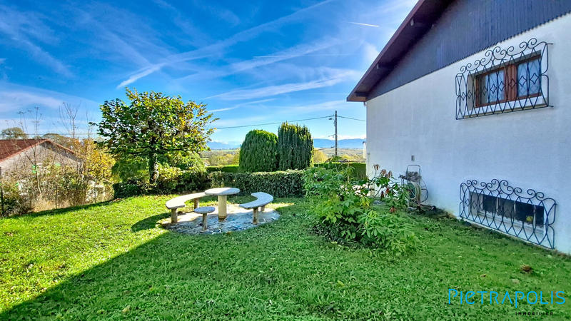 Maison - 170 m² - 8 pièces