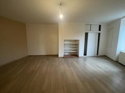 Maison ancienne - 95 m² - 5 pièces