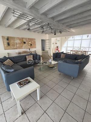 Maison - 166 m² - 6 pièces