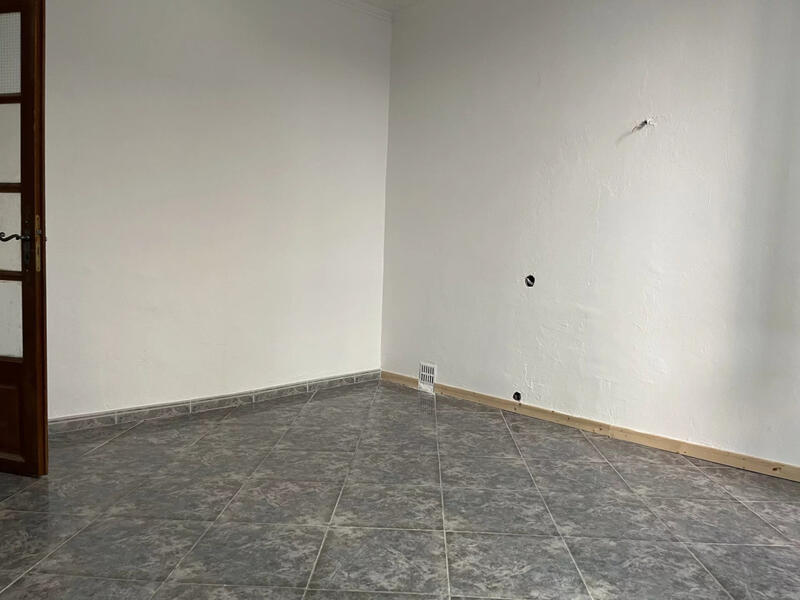 Appartement - 96 m² - 4 pièces