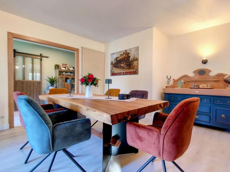 Maison - 200 m² - 9 pièces