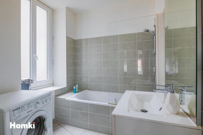 Appartement - 92 m² - 4 pièces