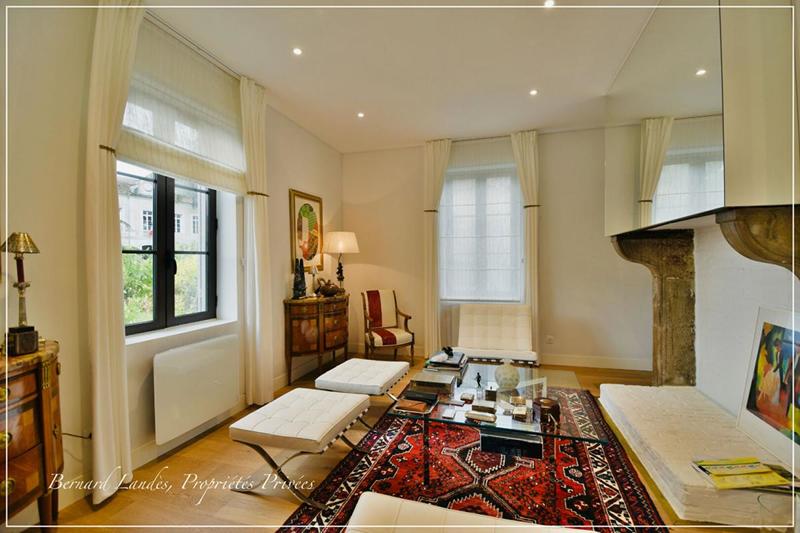 Maison - 184 m² - 7 pièces