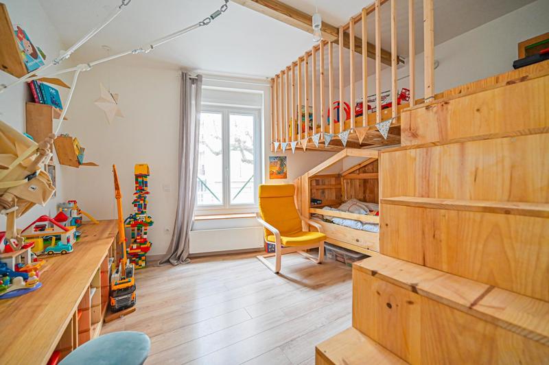 Maison - 122 m² - 6 pièces