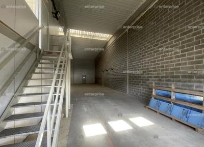 Local d'activité / Entrepôt - 2 130 m²