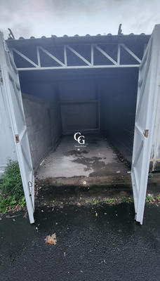 Parking / Garage - 12 m²