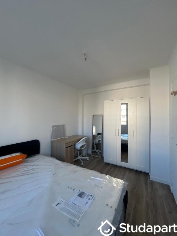 Chambre - 10 m² - 1 pièce