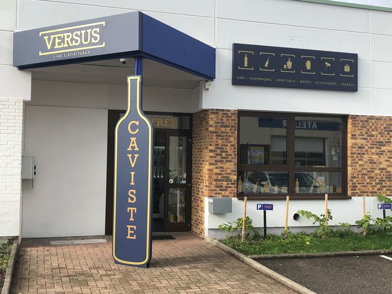 Caviste Versus Vins &amp; Spiritueux