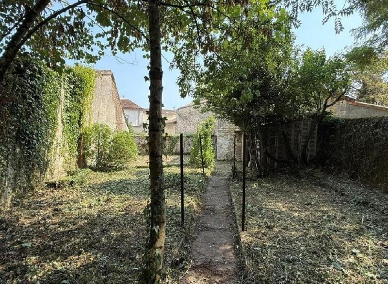 Maison - 103 m² - 9 pièces