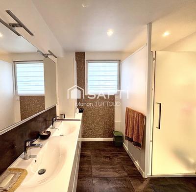 Maison - 134 m² - 5 pièces