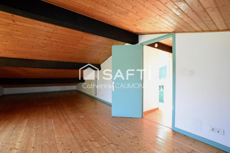 Maison - 208 m² - 8 pièces