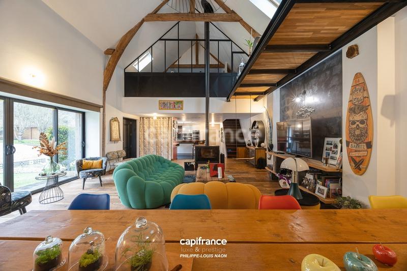 Loft - 171 m² - 6 pièces