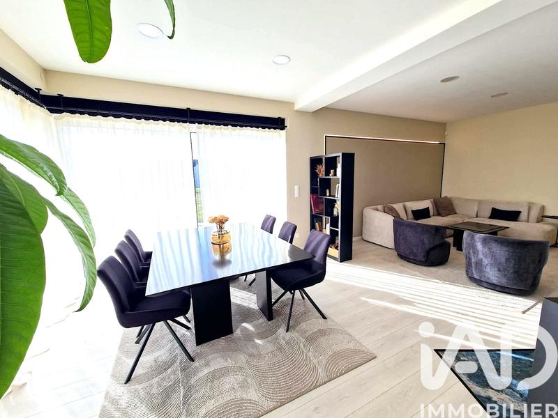 Maison - 153 m² - 7 pièces