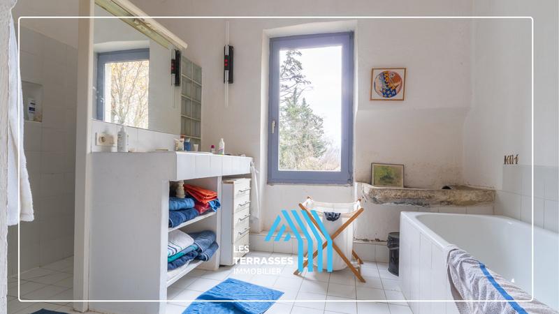 Appartement - 260 m² - 8 pièces