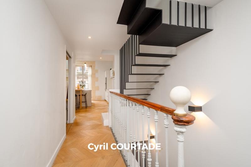 Appartement bourgeois - 130 m² - 4 pièces