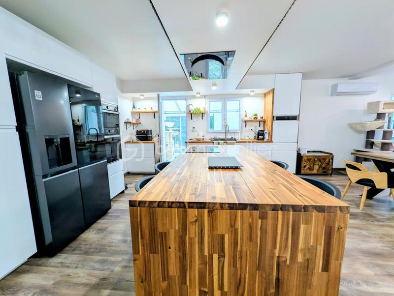 Maison - 174 m² - 6 pièces