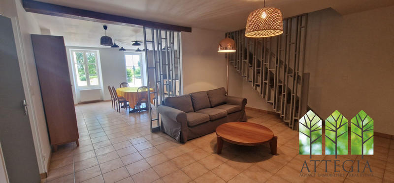 Maison - 99 m² - 4 pièces