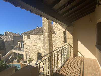 Maison - 300 m² - 7 pièces