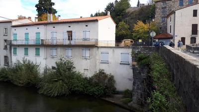 Maison - 134 m² - 9 pièces