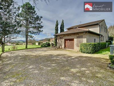 Maison - 182 m² - 7 pièces