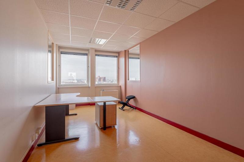 Bureau - 266 m² - 12 pièces