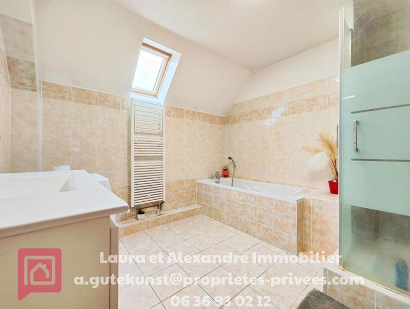 Appartement - 99 m² - 3 pièces